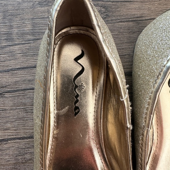 *NINA* Sparkly Gold Bow Ballet Flats Size 5 - Picture 4 of 7